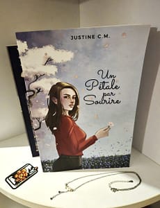 Lire la suite à propos de l’article Un pétale par sourire : romance ou fantastique ?