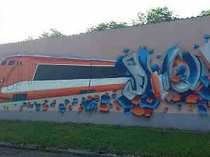[Justine CM] Belfort, Résidences. Photo prise en 2019, en trois parties. TGV orange. Festiv'été 2017